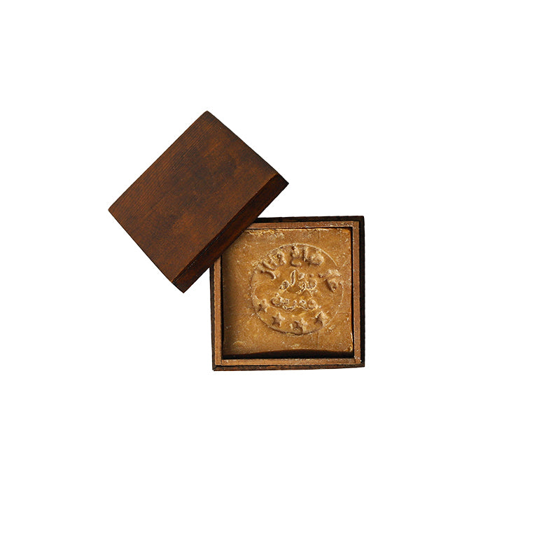Handmade soap in a wooden box-HM1507